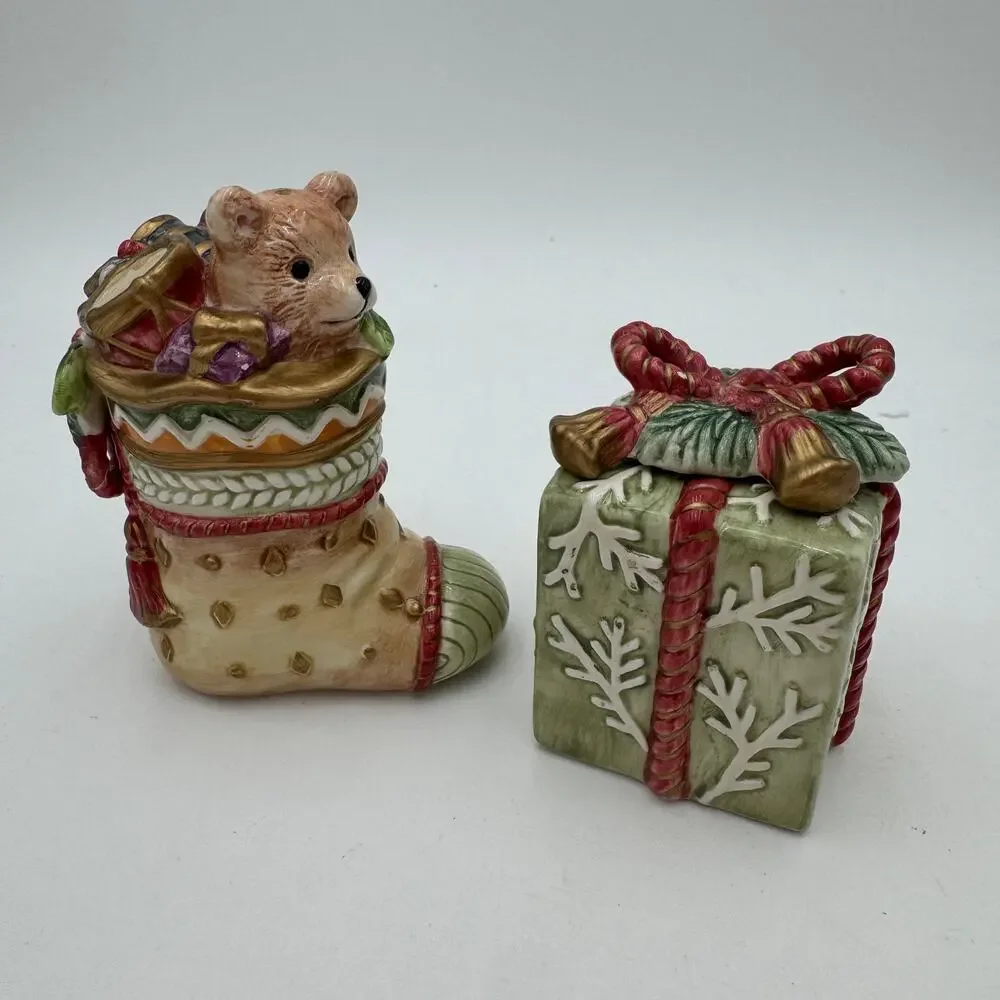Vintage 2003 Fitz and Floyd Winter Holiday Santa Salt and Pepper